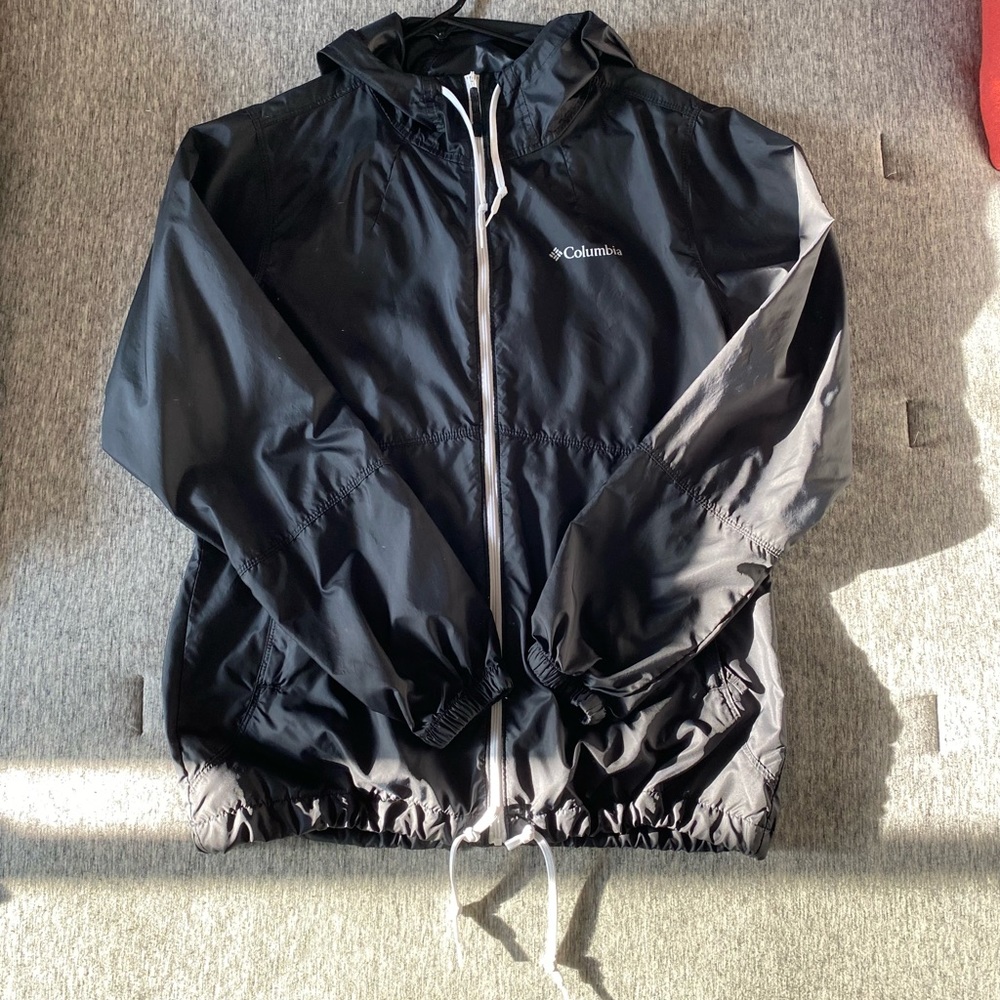 Columbia Black Drawstring Lightweight Windbreaker